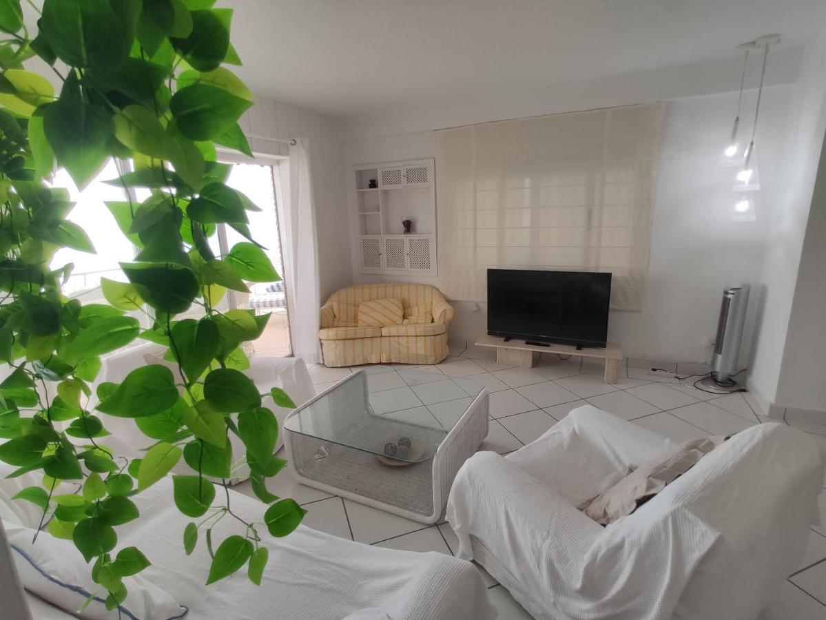 Apartamentos Mar I Vent Benidorm Esterno foto